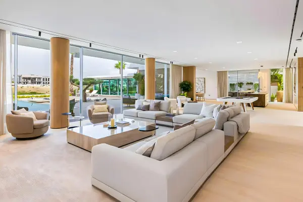 The First 30 Seconds Effect: How Instant Impressions Shape Rental Decisions in Dubai