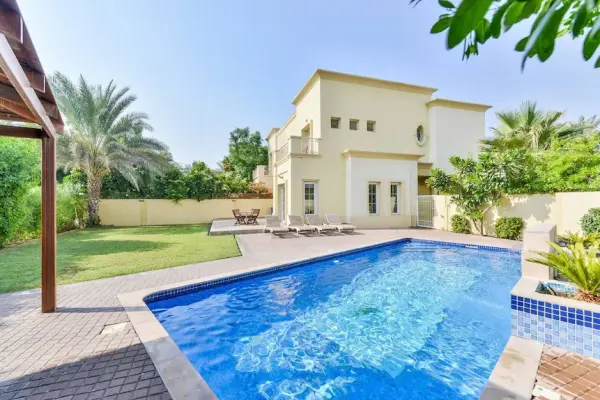 Hidden Luxuries: Short-Term Rentals with Private Pools in Dubai