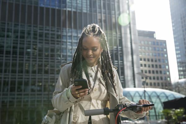 Tech-Savvy Rentals: Buildings with Embedded 5G Infrastructure